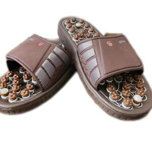 BYRIVER Acupressure sandals brown with some removable knobs - M